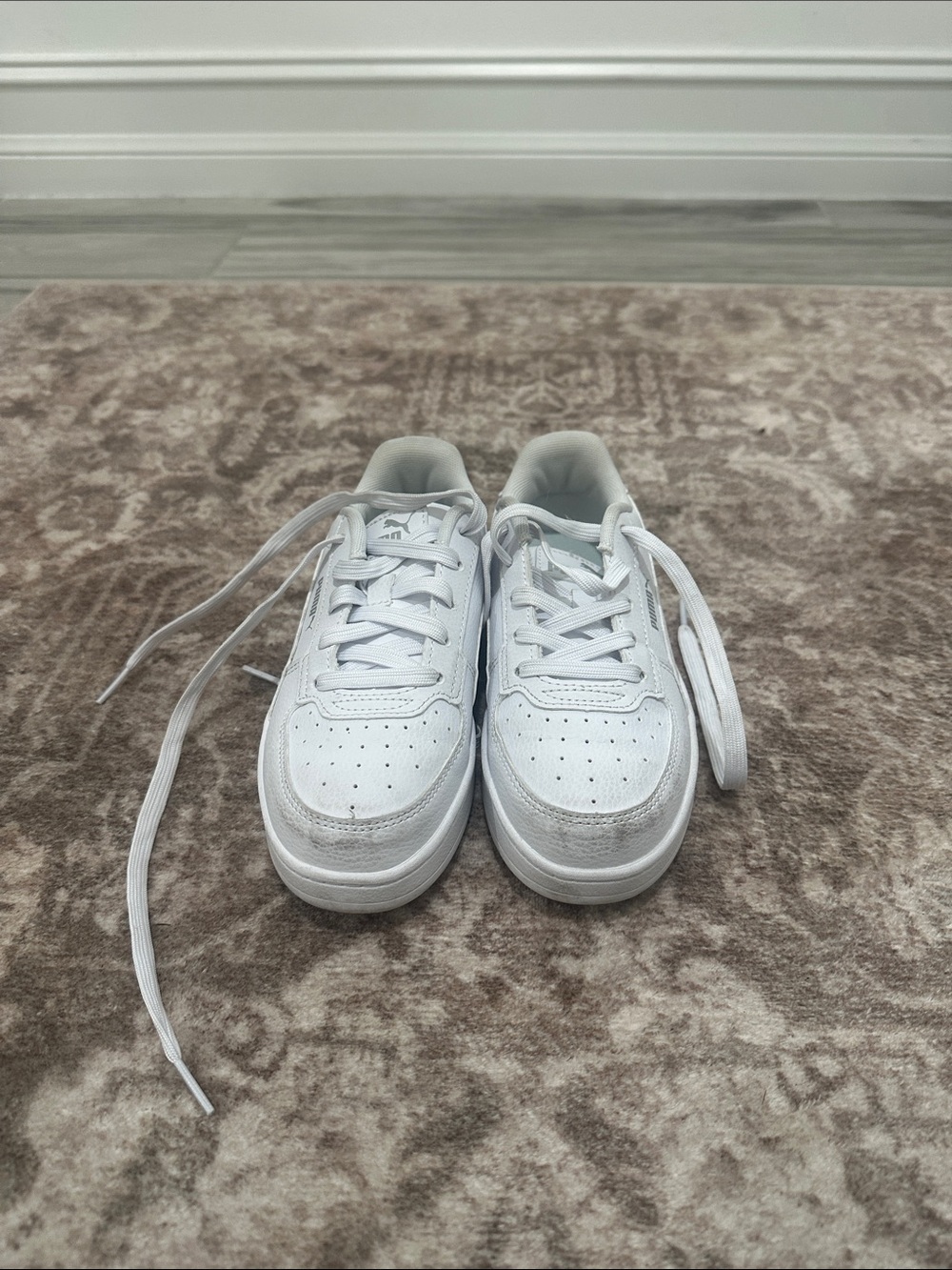PUMA Kids White Low-Top Sneakers - Classic Everyday Shoes